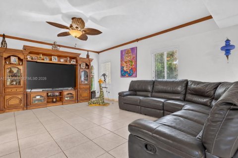 Villa ou maison à vendre à Miami, Floride: 3 chambres, 208.29 m2 № 2429858 - photo 14