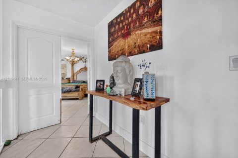 Villa ou maison à vendre à Miami, Floride: 3 chambres, 208.29 m2 № 2429858 - photo 20