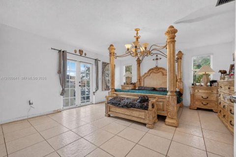 Villa ou maison à vendre à Miami, Floride: 3 chambres, 208.29 m2 № 2429858 - photo 21