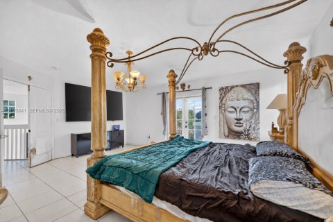 Villa ou maison à vendre à Miami, Floride: 3 chambres, 208.29 m2 № 2429858 - photo 24