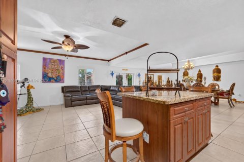 Villa ou maison à vendre à Miami, Floride: 3 chambres, 208.29 m2 № 2429858 - photo 12