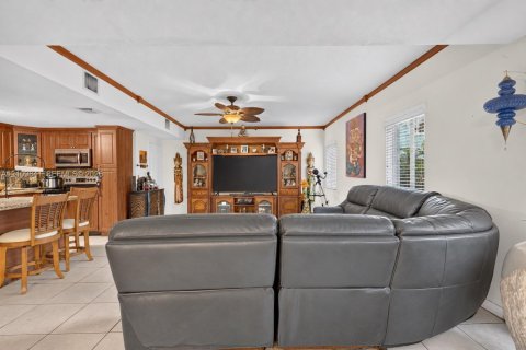 Villa ou maison à vendre à Miami, Floride: 3 chambres, 208.29 m2 № 2429858 - photo 15