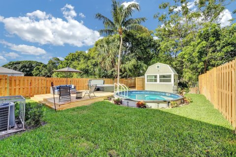 House in Delray Beach, Florida 3 bedrooms, 109.16 sq.m. № 2272183 - photo 3