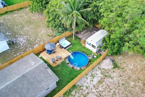 House in Delray Beach, Florida 3 bedrooms, 109.16 sq.m. № 2272183 - photo 5