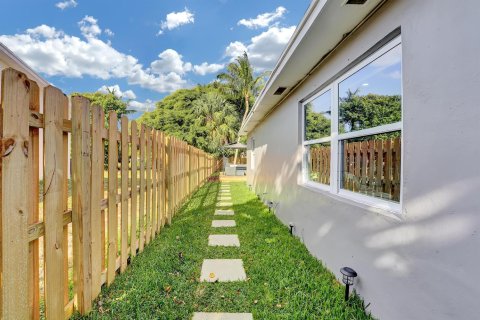 House in Delray Beach, Florida 3 bedrooms, 109.16 sq.m. № 2272183 - photo 20