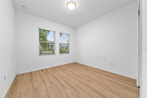 House in Winter Garden, Florida 4 bedrooms, 189.8 sq.m. № 1840449 - photo 18
