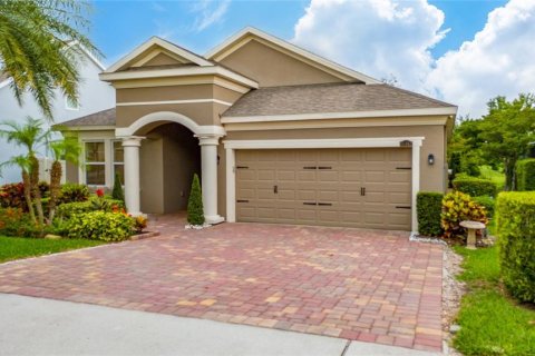 House in Winter Garden, Florida 4 bedrooms, 189.8 sq.m. № 1840449 - photo 2