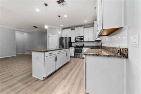 House in Winter Garden, Florida 4 bedrooms, 189.8 sq.m. № 1840449 - photo 30