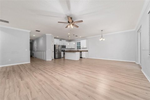 House in Winter Garden, Florida 4 bedrooms, 189.8 sq.m. № 1840449 - photo 27
