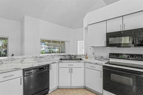 Купить виллу или дом в Лейкленд, Флорида 9 комнат, 168.99м2, № 2398559 - фото 20