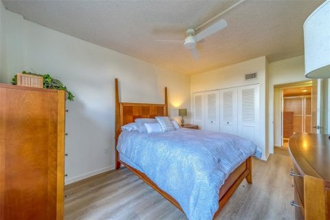Condominio en venta en Clearwater, Florida, 2 dormitorios, 115.2 m2 № 1837392 - foto 30