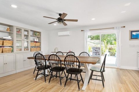 House in Ormond Beach, Florida 3 bedrooms, 173.54 sq.m. № 2205511 - photo 24