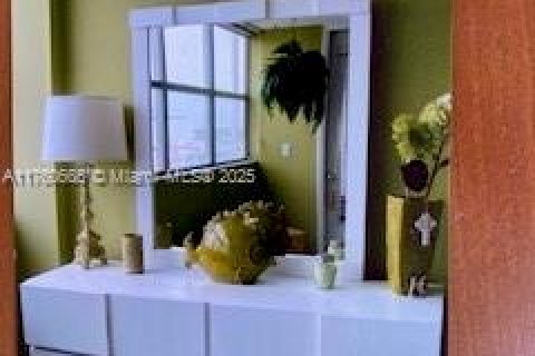 Copropriété à vendre à Hallandale Beach, Floride: 1 chambre, 91.23 m2 № 1864094 - photo 9