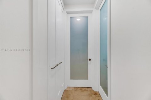 Купить кондоминиум в Бока-Ратон, Флорида 2 спальни, 101.26м2, № 2047332 - фото 26