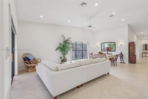 Купить виллу или дом в Бока-Ратон, Флорида 3 спальни, 179.12м2, № 1991053 - фото 12