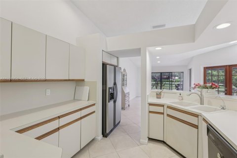 Купить виллу или дом в Бока-Ратон, Флорида 3 спальни, 179.12м2, № 1991053 - фото 24