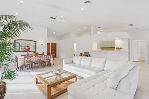 Купить виллу или дом в Бока-Ратон, Флорида 3 спальни, 179.12м2, № 1991053 - фото 11