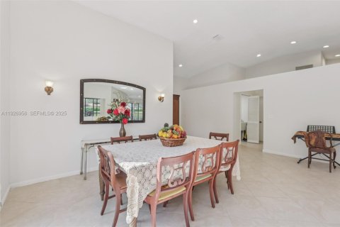 Купить виллу или дом в Бока-Ратон, Флорида 3 спальни, 179.12м2, № 1991053 - фото 17