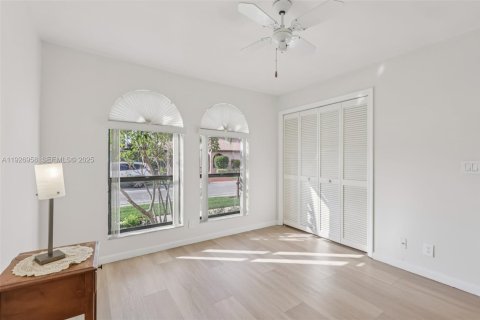 Купить виллу или дом в Бока-Ратон, Флорида 3 спальни, 179.12м2, № 1991053 - фото 30