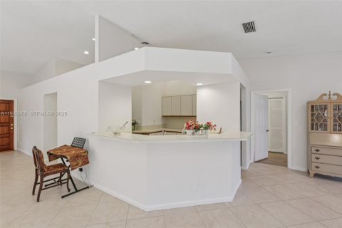 Купить виллу или дом в Бока-Ратон, Флорида 3 спальни, 179.12м2, № 1991053 - фото 19