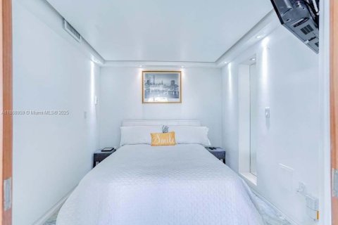 Снять в аренду кондоминиум в Майами-Бич, Флорида 1 спальня, 61.22м2, № 1926285 - фото 14