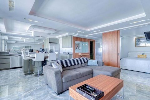 Снять в аренду кондоминиум в Майами-Бич, Флорида 1 спальня, 61.22м2, № 1926285 - фото 21