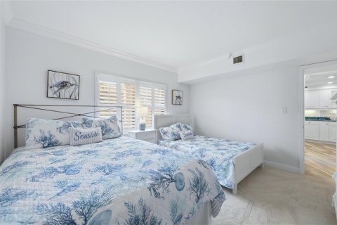 Condo in Sarasota, Florida, 2 bedrooms № 2206383 - photo 29