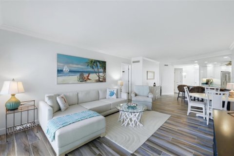 Condo in Sarasota, Florida, 2 bedrooms № 2206383 - photo 12
