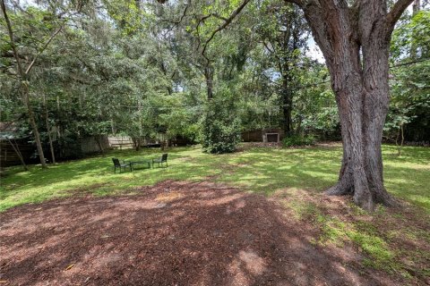 House in Gainesville, Florida 4 bedrooms, 147.9 sq.m. № 1901353 - photo 8