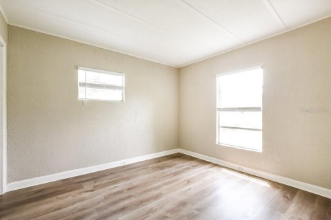 Villa ou maison à louer à Casselberry, Floride: 2 chambres, 78.04 m2 № 2100053 - photo 13