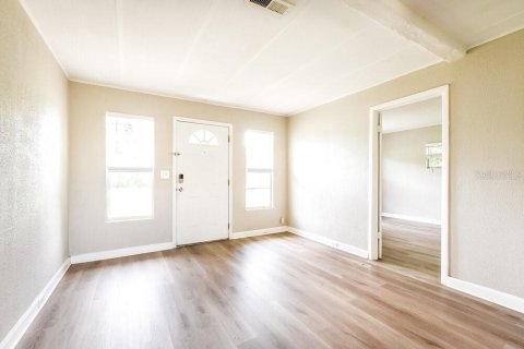 Villa ou maison à louer à Casselberry, Floride: 2 chambres, 78.04 m2 № 2100053 - photo 4