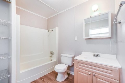 Villa ou maison à louer à Casselberry, Floride: 2 chambres, 78.04 m2 № 2100053 - photo 10