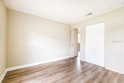 Villa ou maison à louer à Casselberry, Floride: 2 chambres, 78.04 m2 № 2100053 - photo 12