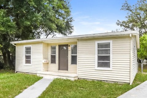 Villa ou maison à louer à Casselberry, Floride: 2 chambres, 78.04 m2 № 2100053 - photo 3