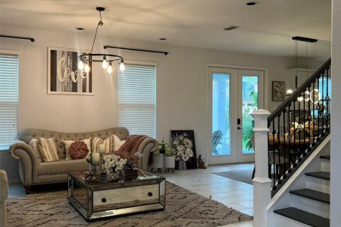 Casa en venta en Orlando, Florida, 3 dormitorios, 216.18 m2 № 2219661 - foto 3