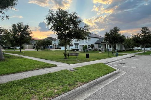Casa en venta en Orlando, Florida, 3 dormitorios, 216.18 m2 № 2219661 - foto 14