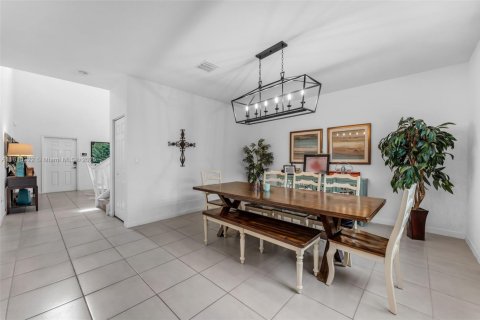 Casa en venta en Homestead, Florida, 4 dormitorios, 238.94 m2 № 1766867 - foto 8