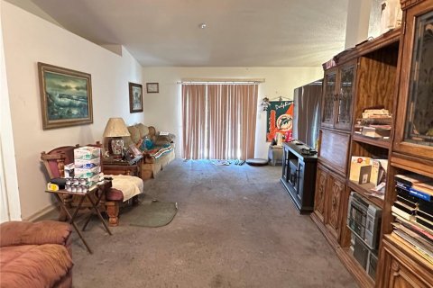 Villa ou maison à vendre à Kissimmee, Floride: 3 chambres, 120.31 m2 № 2142700 - photo 4