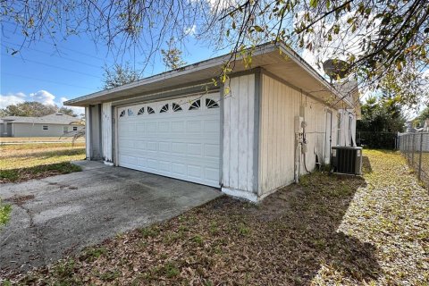Villa ou maison à vendre à Kissimmee, Floride: 3 chambres, 120.31 m2 № 2142700 - photo 28