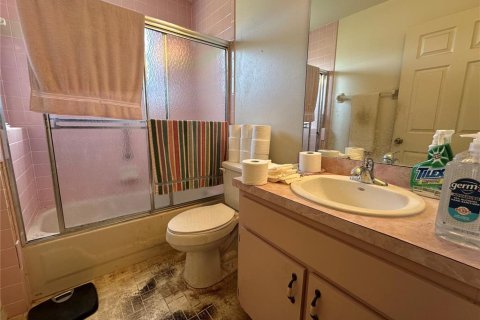 Villa ou maison à vendre à Kissimmee, Floride: 3 chambres, 120.31 m2 № 2142700 - photo 21