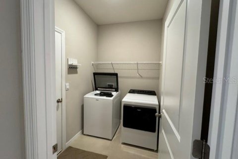 House in Ocala, Florida 4 bedrooms, 190.73 sq.m. № 1908027 - photo 8