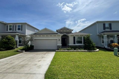 House in Ocala, Florida 4 bedrooms, 190.73 sq.m. № 1908027 - photo 1