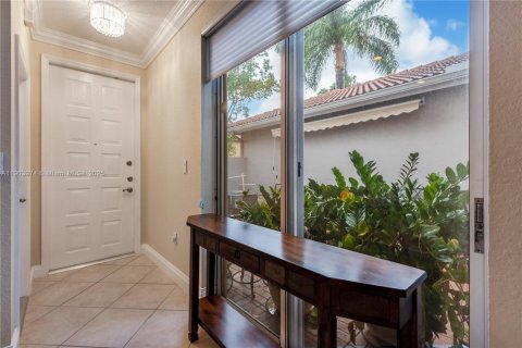 Снять в аренду таунхаус в Холливуд, Флорида 2 спальни, 162.39м2, № 1964797 - фото 8