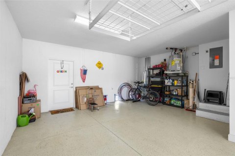 Adosado en venta en Saint Petersburg, Florida, 4 dormitorios, 178.37 m2 № 1906319 - foto 18