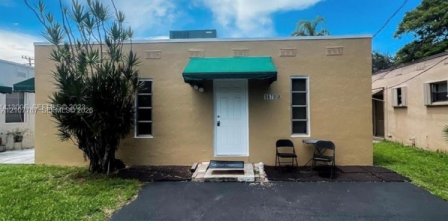 Villa ou maison à Hollywood, Floride 2 chambres, 78.97 m2 № 2421017