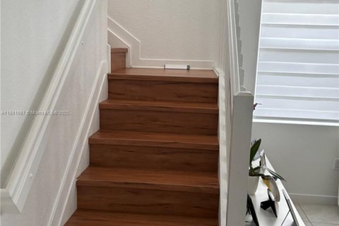 Снять в аренду виллу или дом в Майами, Флорида 4 спальни, № 1836685 - фото 4