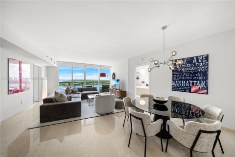 Купить кондоминиум в Майами-Бич, Флорида 2 спальни, 162.58м2, № 1983169 - фото 17