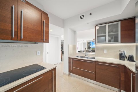 Купить кондоминиум в Майами-Бич, Флорида 2 спальни, 162.58м2, № 1983169 - фото 23