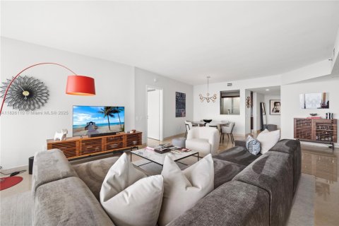 Купить кондоминиум в Майами-Бич, Флорида 2 спальни, 162.58м2, № 1983169 - фото 10