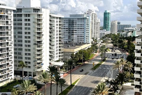 Copropriété à louer à Miami Beach, Floride: 2 chambres, 120.4 m2 № 1897207 - photo 14
